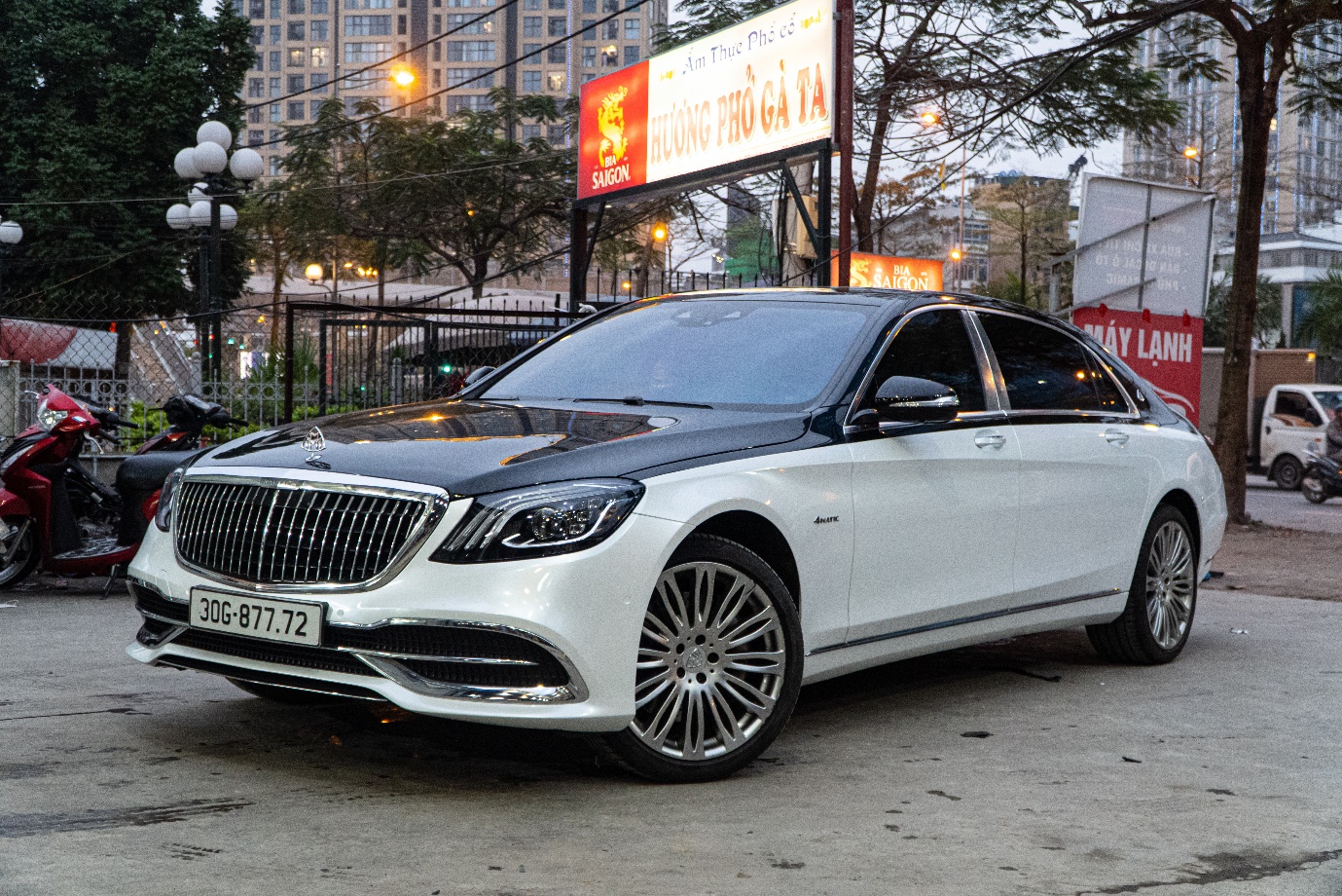 Wrap Decal Style Maybach – Đẳng Cấp Phối Màu Thượng Lưu Tại Evo Car