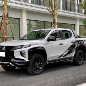 Dán Tem Sports & Decal Tem Sườn: Khẳng Định Phong Cách Thể Thao Tại Evo Car